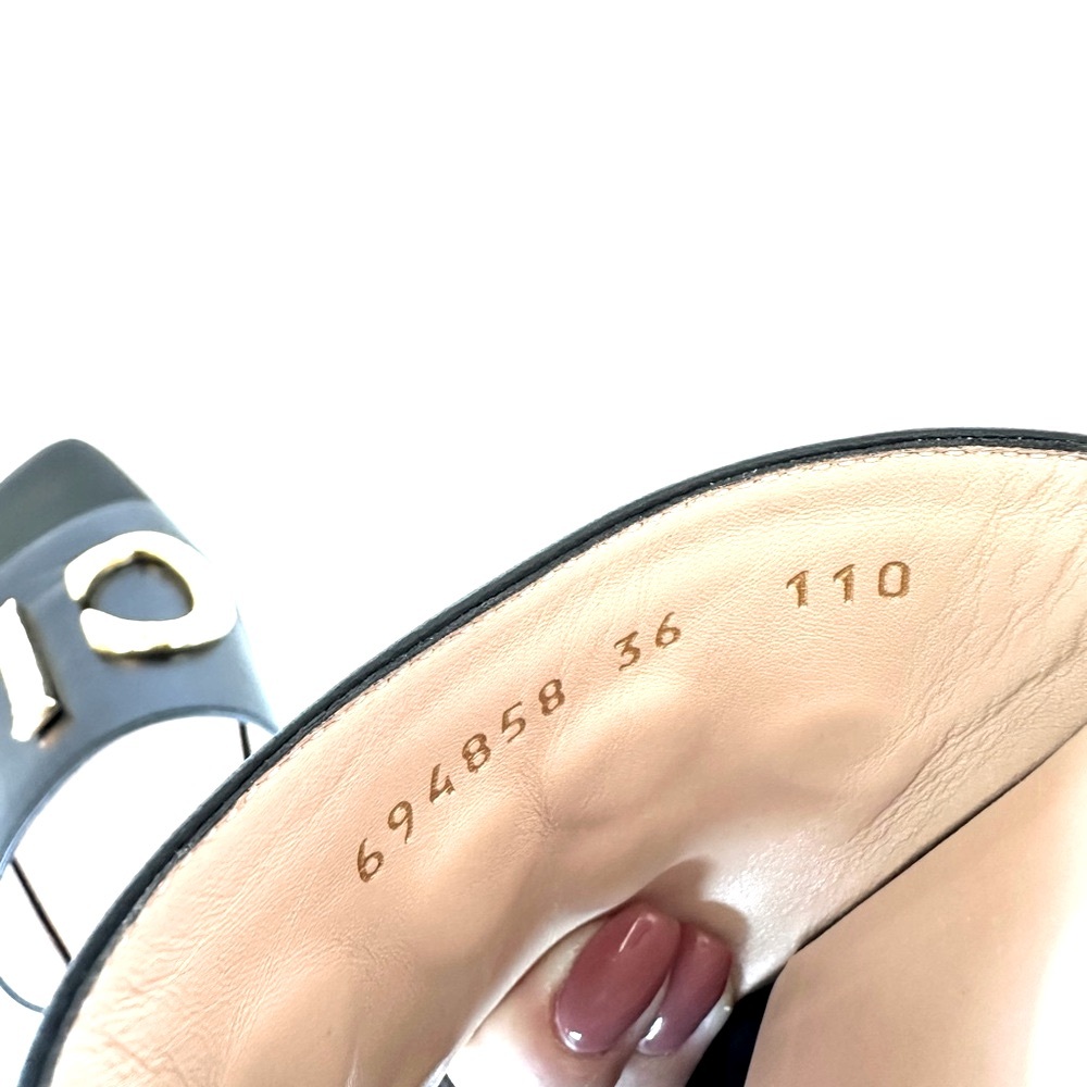 Authentic Gucci Black Sandals with Gold Metal Logo - Picture 4 of 7